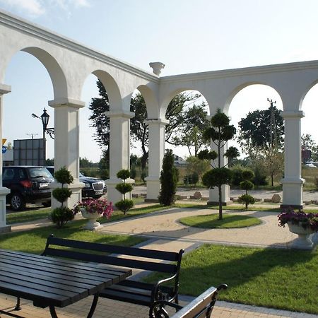 Villa Demetrios Kaluszyn  Buitenkant foto