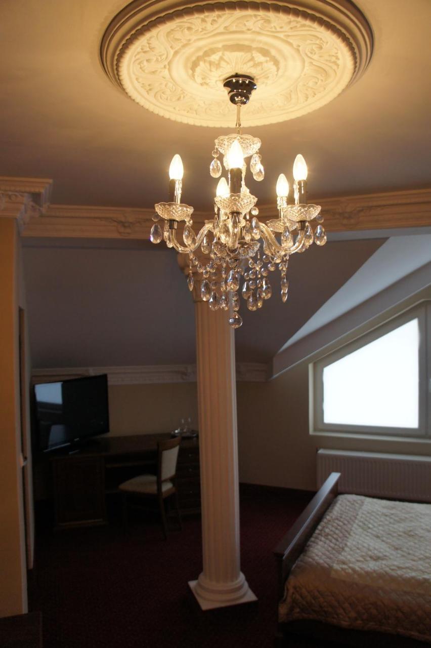 Villa Demetrios Kaluszyn  Buitenkant foto