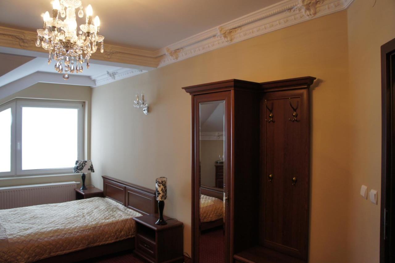 Villa Demetrios Kaluszyn  Buitenkant foto